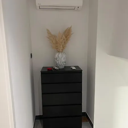 Modern Lili's Place In Mošćenička Draga